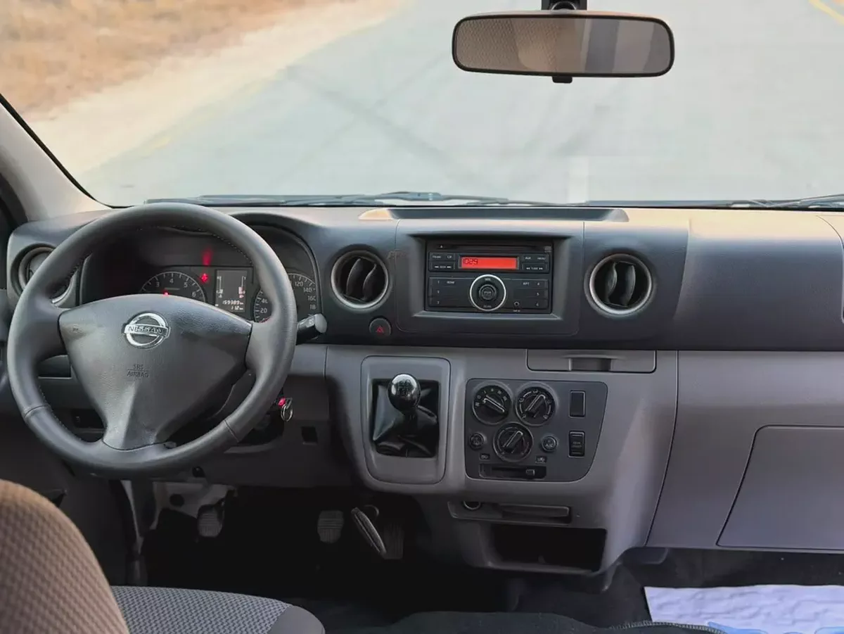 Nissan urvan 2019 very good condition-9-9