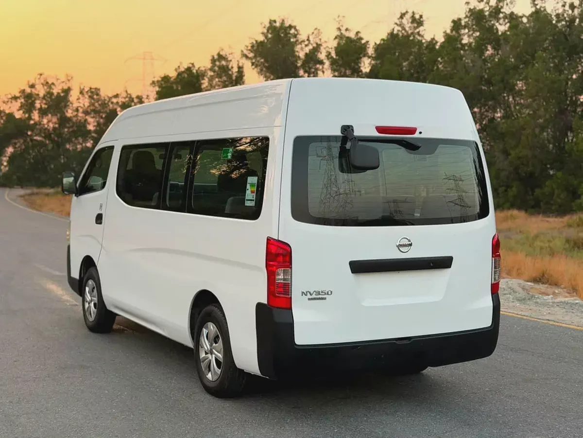 Nissan urvan 2019 very good condition-3-3