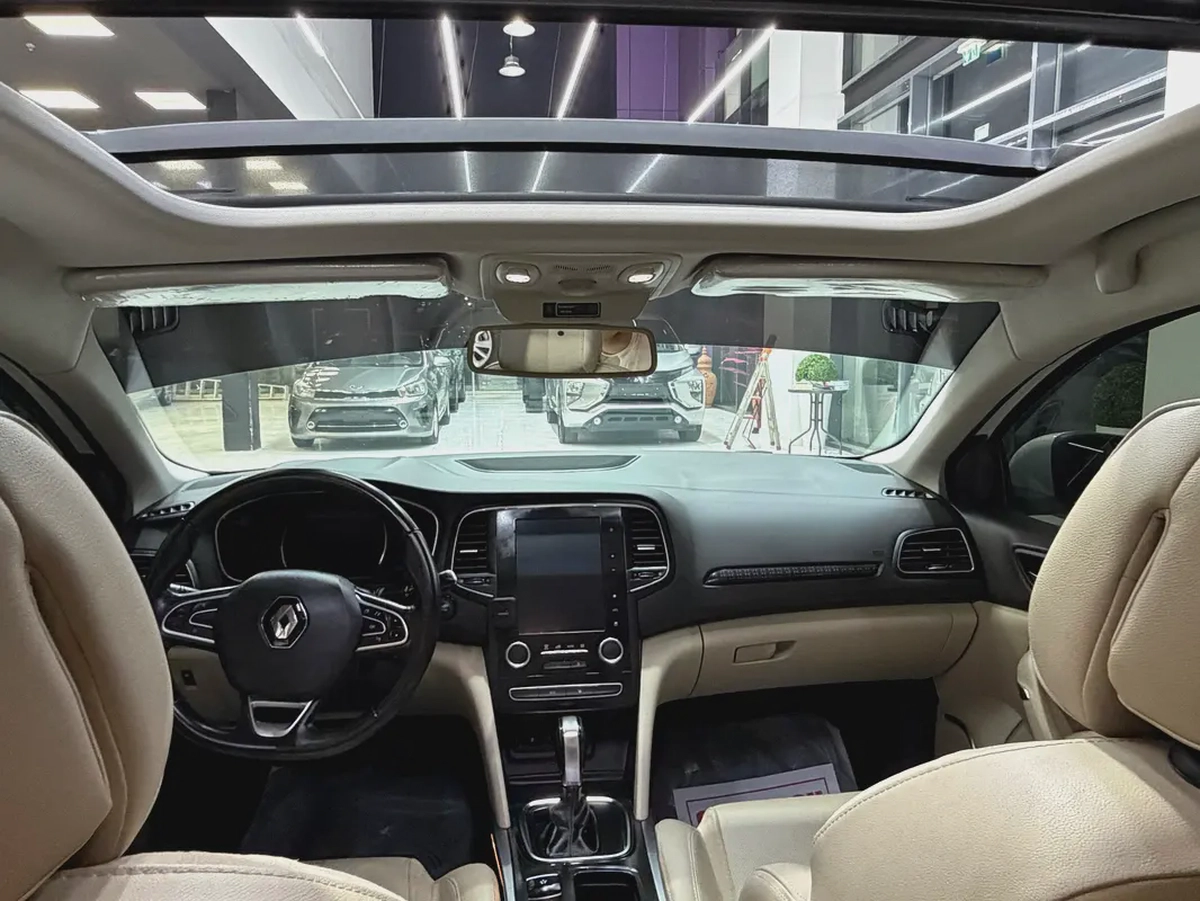Renault Megane LE Plus 2019 GCC Specs Full service history-6-6
