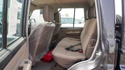 Toyota Land Cruiser Pick Up  4.0L V6 Double Cabin A/T-12