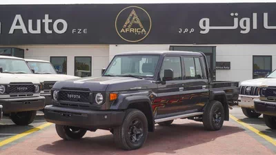 Toyota Land Cruiser Pick Up  4.0L V6 Double Cabin A/T-2