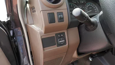Toyota Land Cruiser Pick Up  4.0L V6 Double Cabin A/T-5