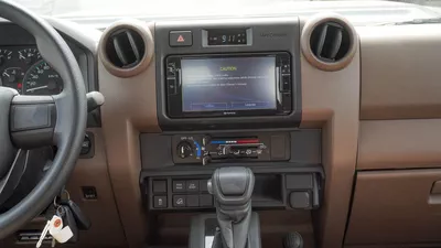 Toyota Land Cruiser Pick Up  4.0L V6 Double Cabin A/T-6