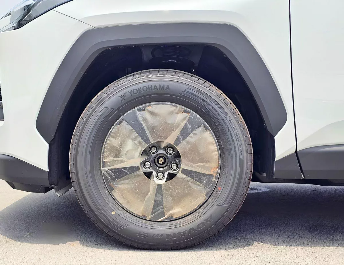 Toyota RAV4 LE || 2.0L PETROL V4 AWD | 10.5" TOUCHSCREEN DISPLAY | REAR CAMERA (CODE # RVPLEF)-11-0