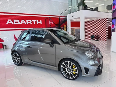 Abarth 695 Tourismo Hatchback 1.4L-0
