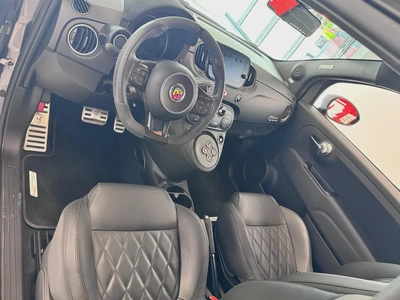 Abarth 695 Tourismo Hatchback 1.4L-9