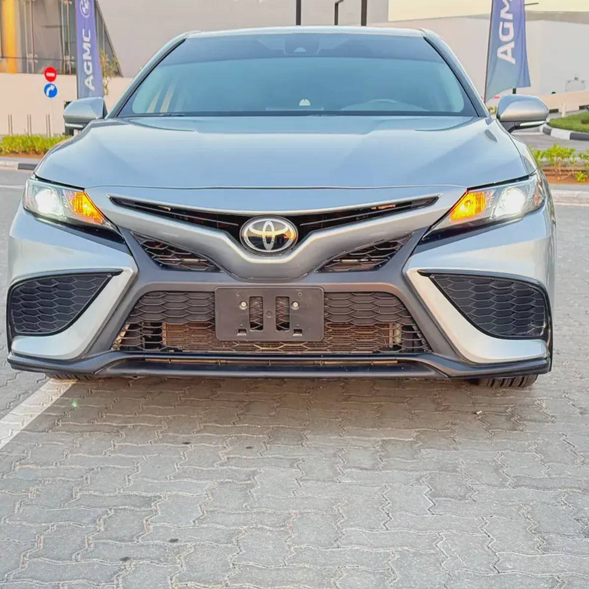 2024 Toyota Camry SE - American Specs