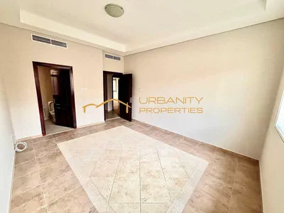 Spacious || 5 Bedroom Villa || Back Yard || Al Garhoud ||-8