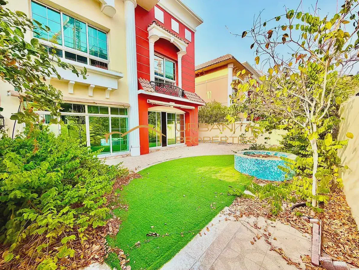 Spacious || 5 Bedroom Villa || Back Yard || Al Garhoud ||