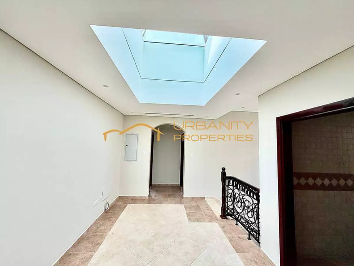 Spacious || 5 Bedroom Villa || Back Yard || Al Garhoud ||-4-4