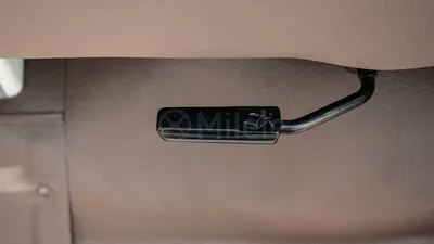 Toyota Land Cruiser 70 LC 78 HARDTOP 4.0L MT-11