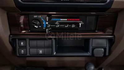 Toyota Land Cruiser 70 LC 78 HARDTOP 4.0L MT-21