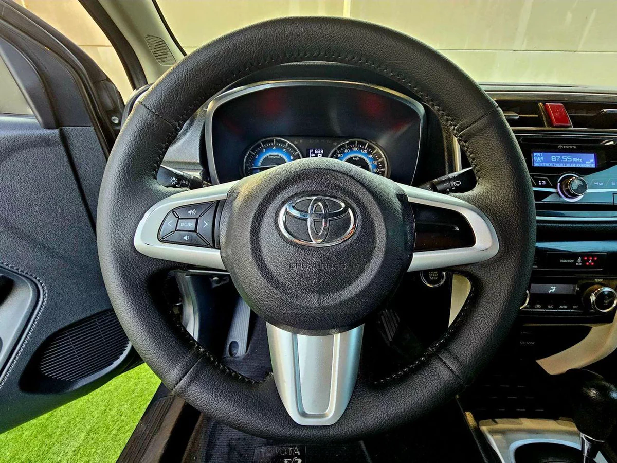 Toyota Rush EX / 1.5 V4/ LEATHER SEATS/ LOW MILEAGE/ EXPORT ONLY-14-0