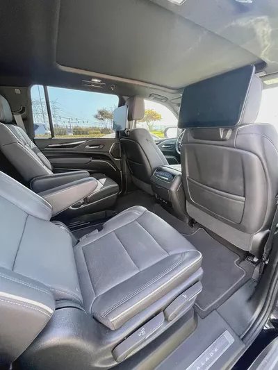 2023 Cadillac Escalade ESV Premium Luxury | GCC Specs | Low Mileage-14