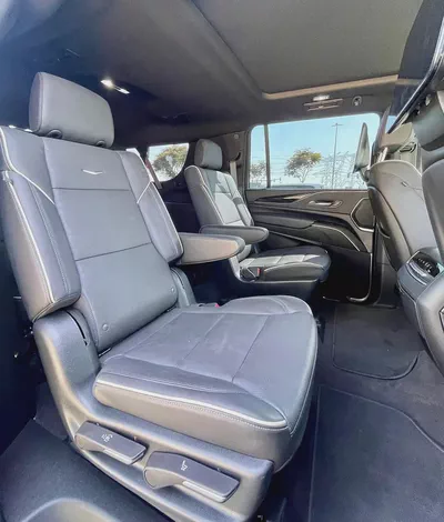 2023 Cadillac Escalade ESV Premium Luxury | GCC Specs | Low Mileage-15