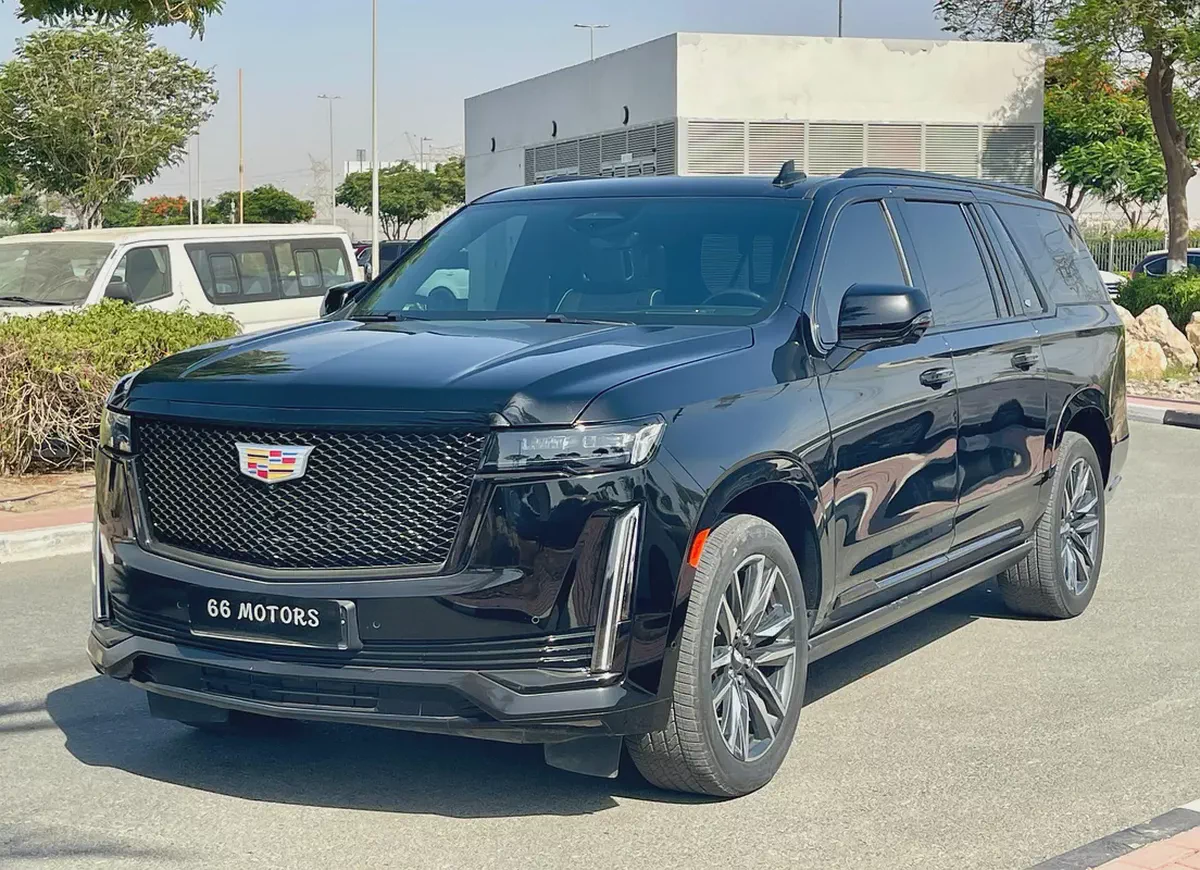 2023 Cadillac Escalade ESV Premium Luxury | GCC Specs | Low Mileage-1-1