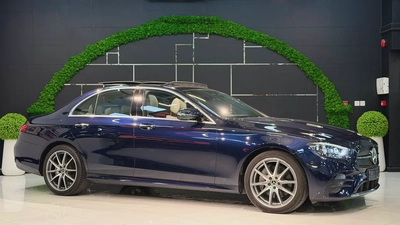 Mercedes-Benz E 300 2023 GCC Specs - Like New!-2