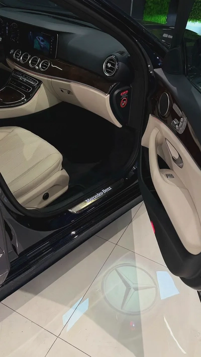 Mercedes-Benz E 300 2023 GCC Specs - Like New!-12