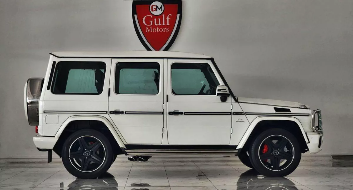 Mercedes Benz G63 AMG STANDARD STD 5.5 L-8CYL FULL OPTION EXCELLENT CONDITION .GARGASH ENTERPRISES-2-0