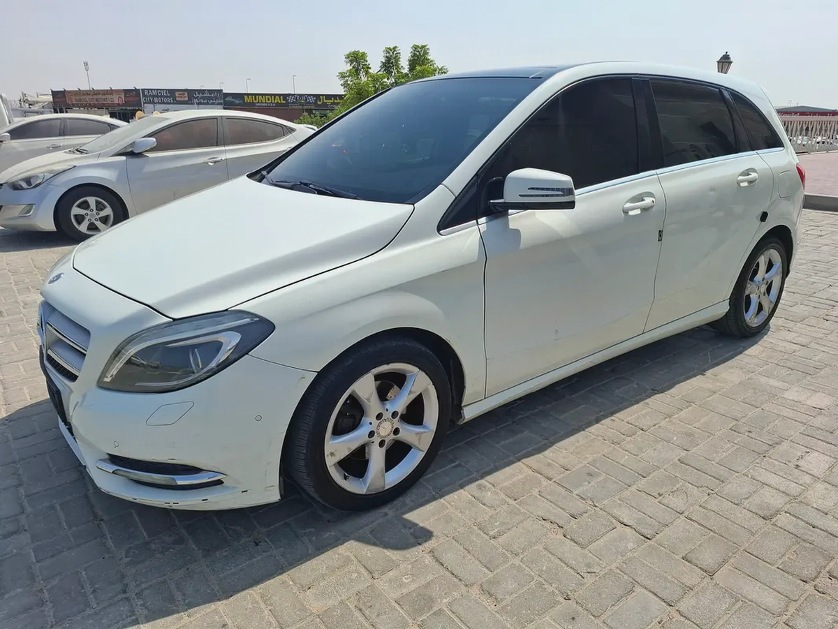 Mercedes-Benz B200d 2013 full option-1-1