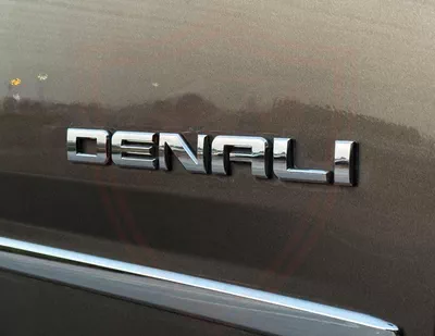 GMC Yukon DENALI GMC Yukon Denali Full Option | 6.2 L | 2016 | GCC | Accident-Free | In Excellent Condition-3