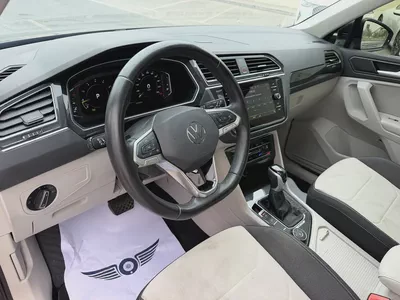 Volkswagen Tiguan Elegance-11