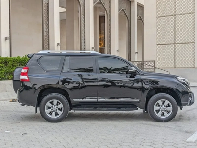 TOYOTA PRADO 2015 FULL OPTION GCC V6 4.0L IN EXCELLENT CONDITION-16