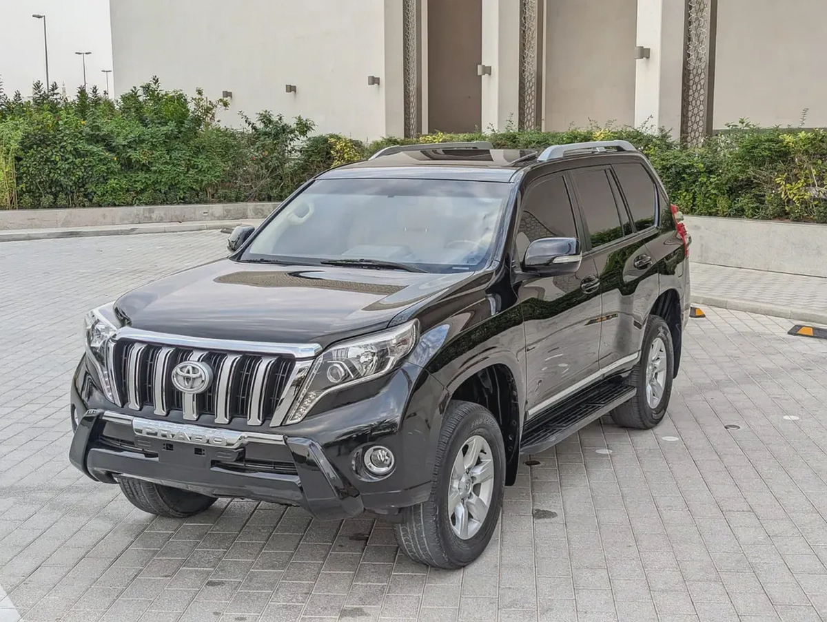 TOYOTA PRADO 2015 FULL OPTION GCC V6 4.0L IN EXCELLENT CONDITION-1-1