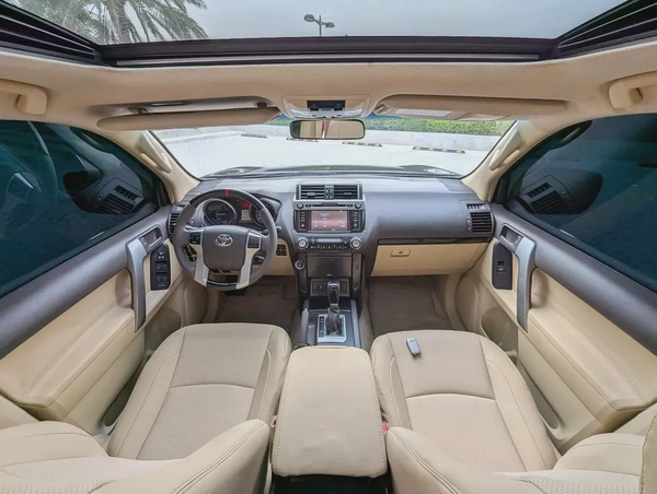 TOYOTA PRADO 2015 FULL OPTION GCC V6 4.0L IN EXCELLENT CONDITION