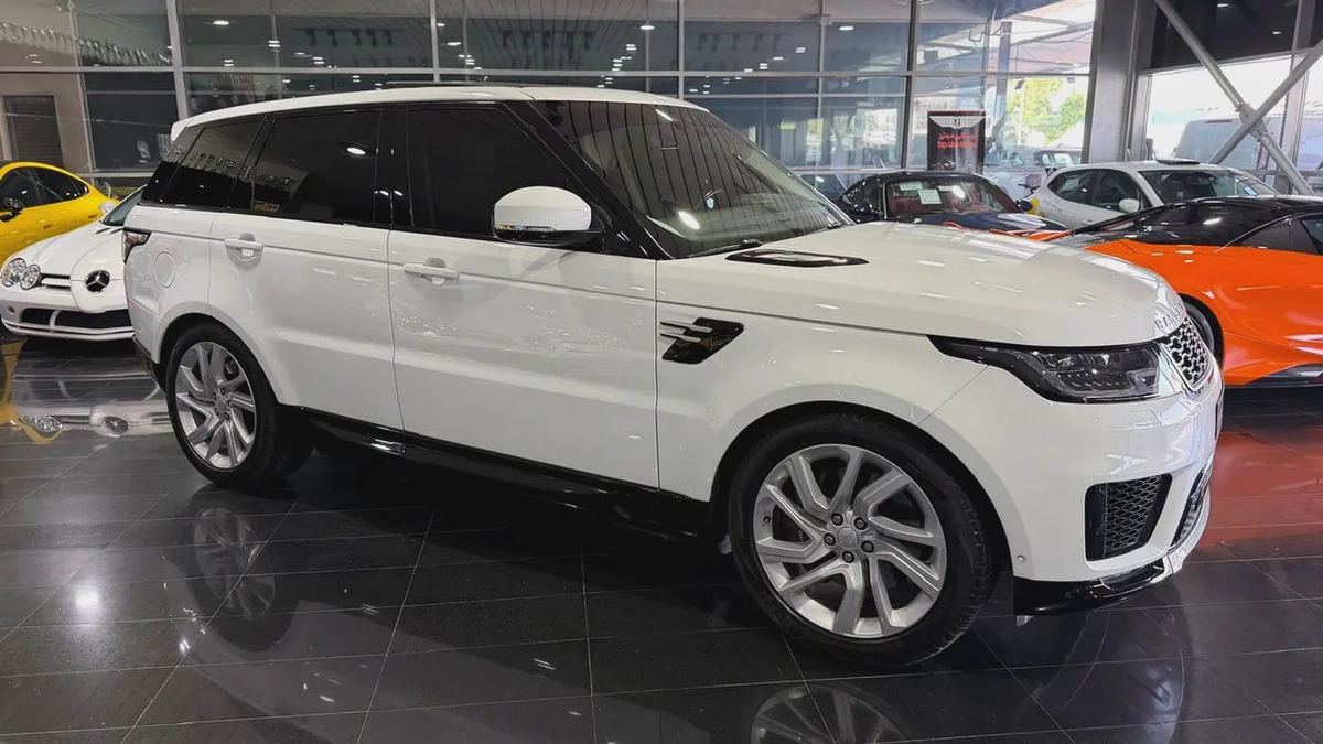 Land Rover Range Rover Sport HSE 2020 GCC Specs,Fully Loaded,Mint Condition-1-1