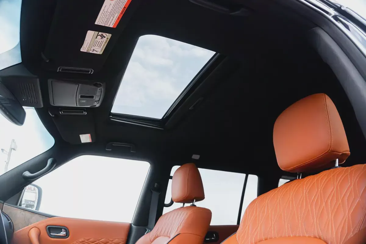 nissan armada platinum 2021-12-12