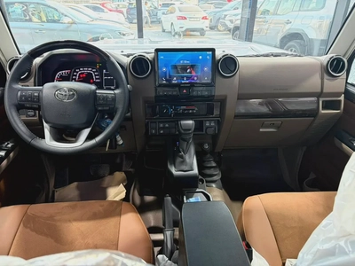 2026 Toyota Land Cruiser 79 LX - GCC Specs - Brand New-5