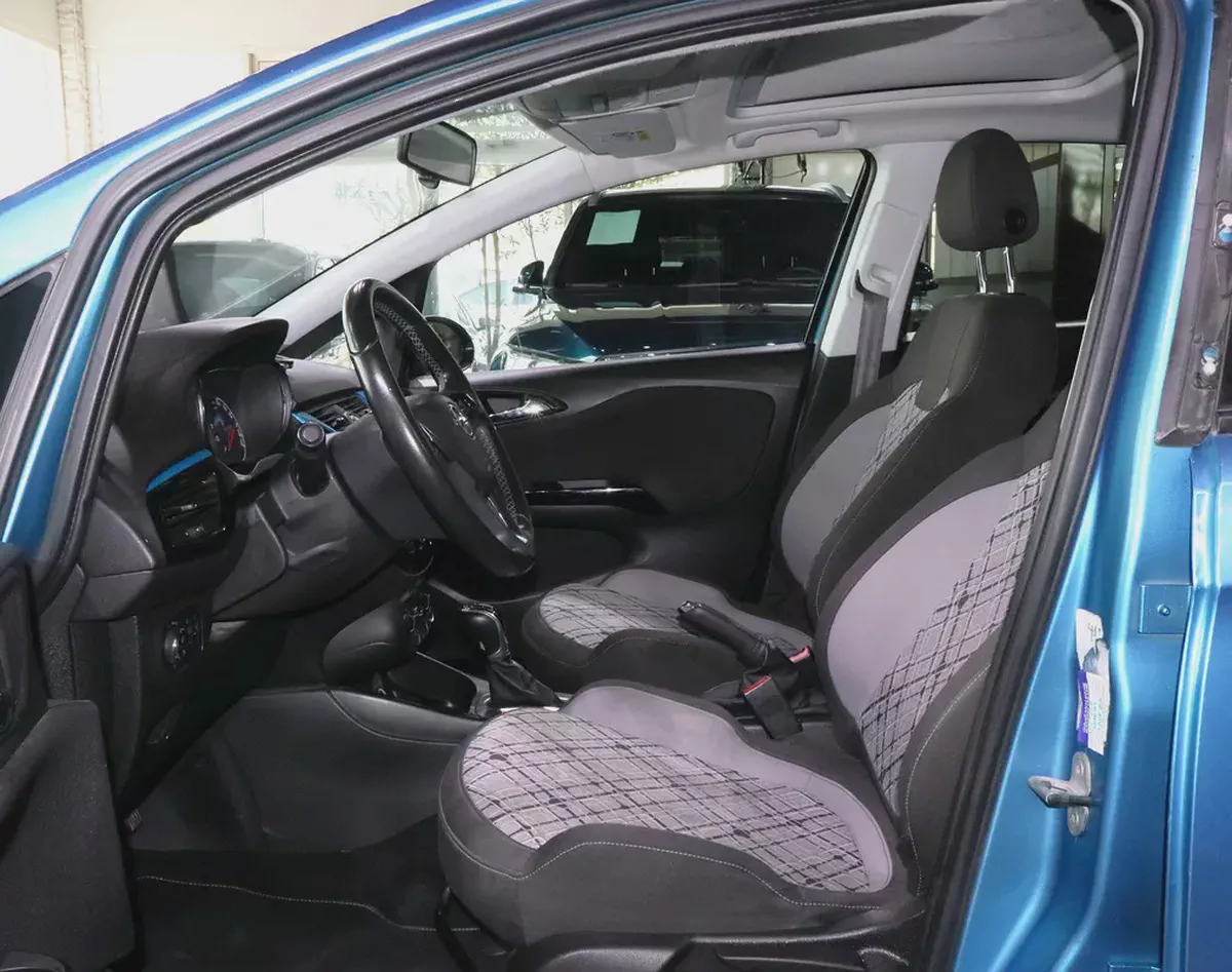 1.4L Corsa Hatchback . GCC Specs . Excellent Condition-6-6