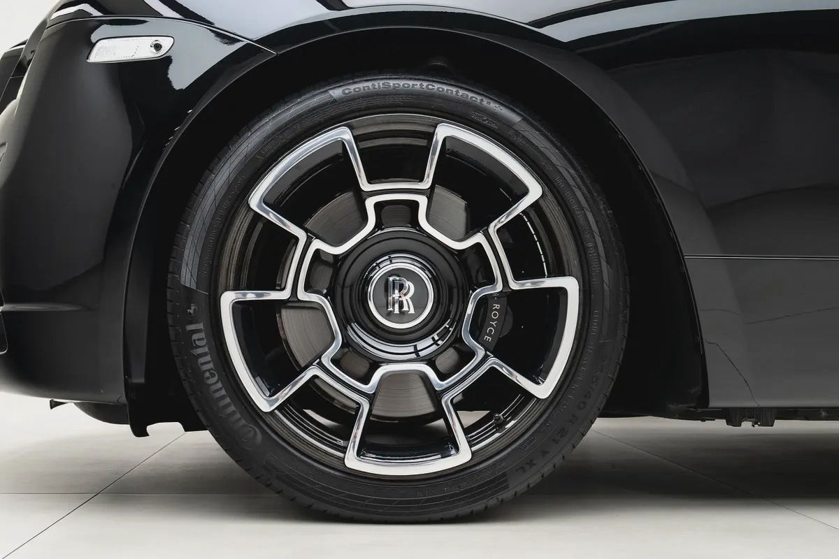 2019 ROLLS ROYCE WRAITH. GCC. BESPOKE AUDIO. 4 BUTTONS. STARLIGHT.-5-5
