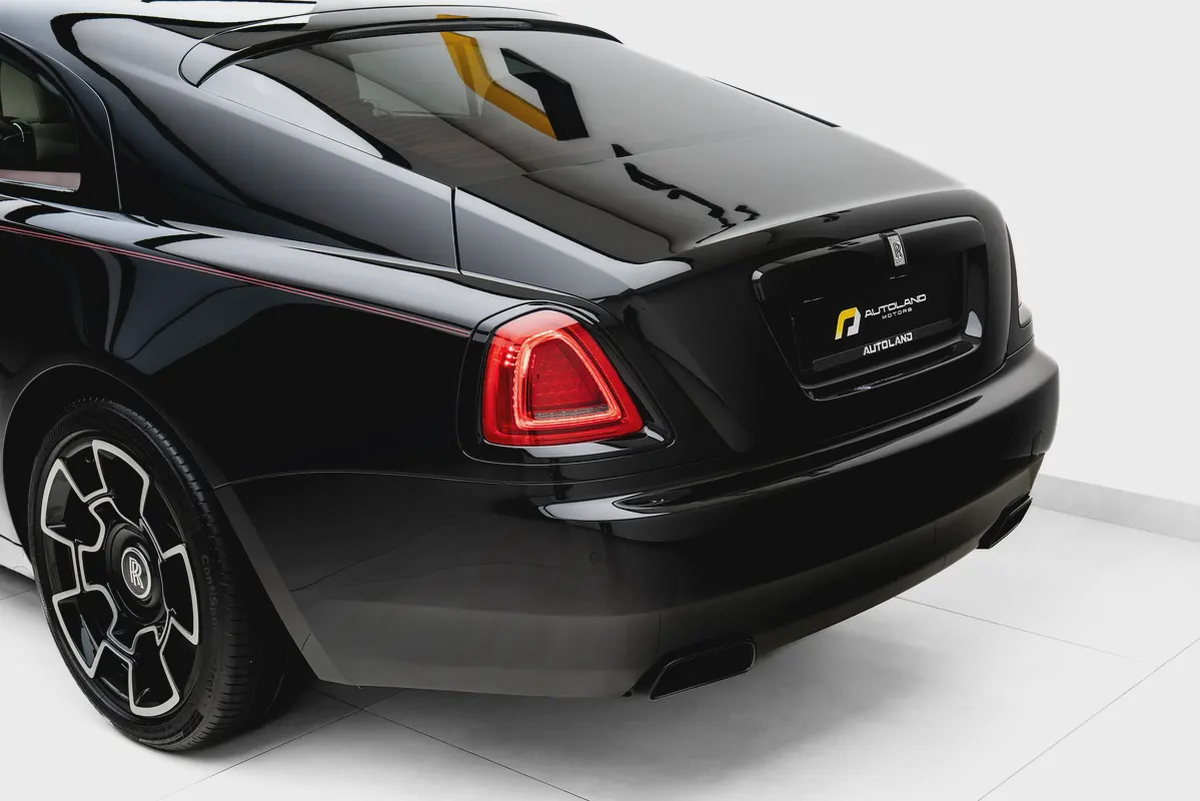 2019 ROLLS ROYCE WRAITH. GCC. BESPOKE AUDIO. 4 BUTTONS. STARLIGHT.-6-6
