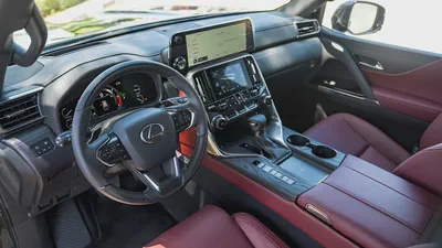 Lexus LX 600 Premium 2026 GCC Specs - Like New!-12