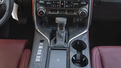Lexus LX 600 Premium 2026 GCC Specs - Like New!-18