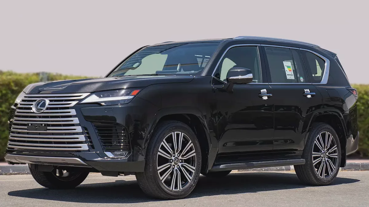 Lexus LX 600 Premium 2026 GCC Specs - Like New!-4-4