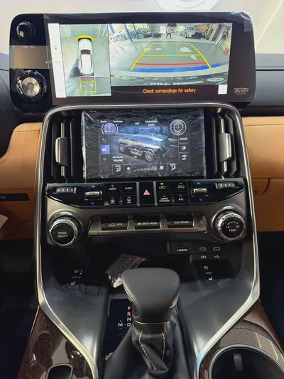 2026 - Lexus LX 600 - BRAND NEW! - GCC for 550,000.00 AED-13