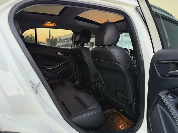 Mercedes GLA 200 - 2017, Korean specs, full option, in excellent condition,