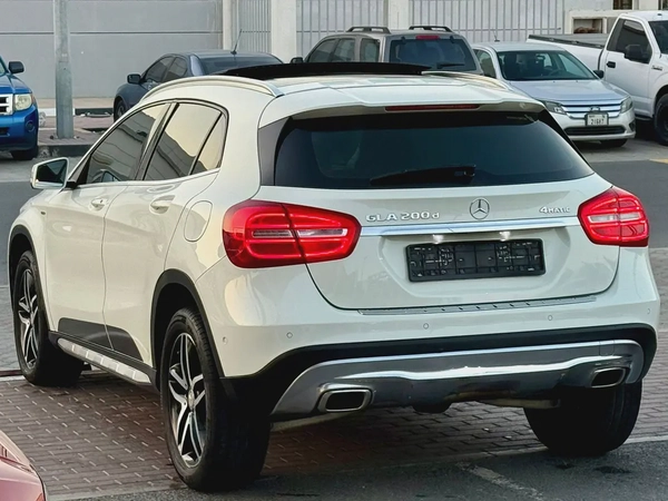 Mercedes GLA 200 - 2017, Korean specs, full option, in excellent condition,
