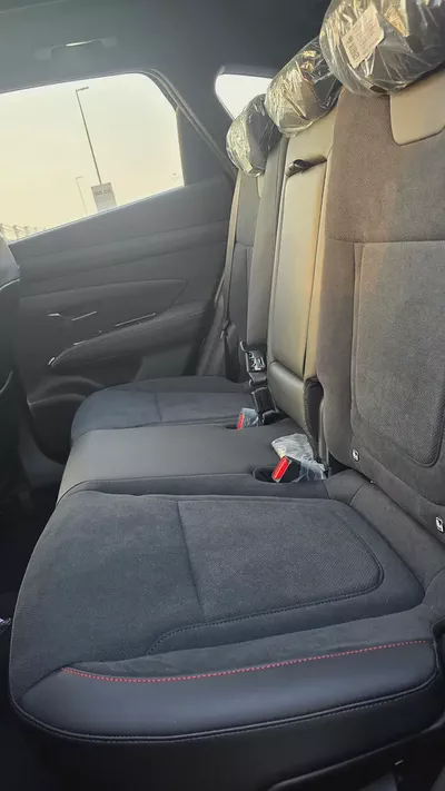 Tucson 2.5 N Line | GCC Specs | Brand New-7
