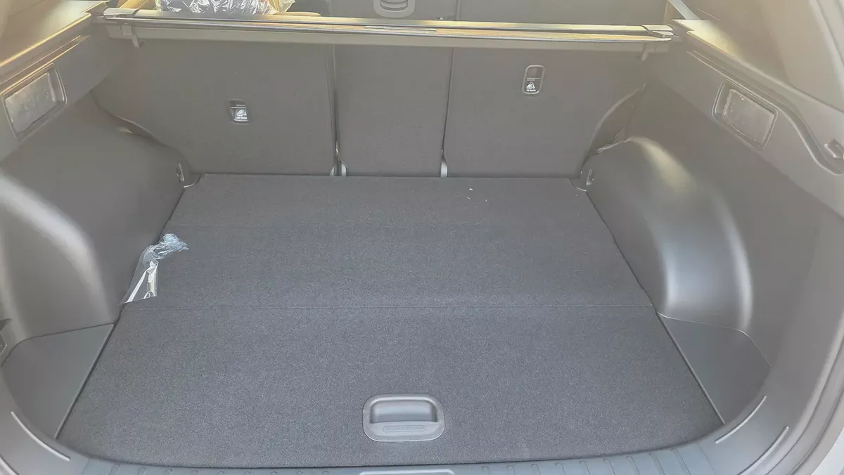 Tucson 2.5 N Line | GCC Specs | Brand New-4-4