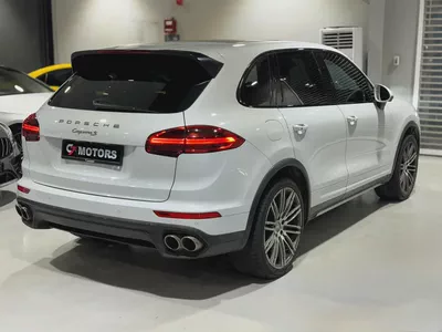 Porsche Cayenne S | 2016 | GCC Specs | Excellent Condition.-1
