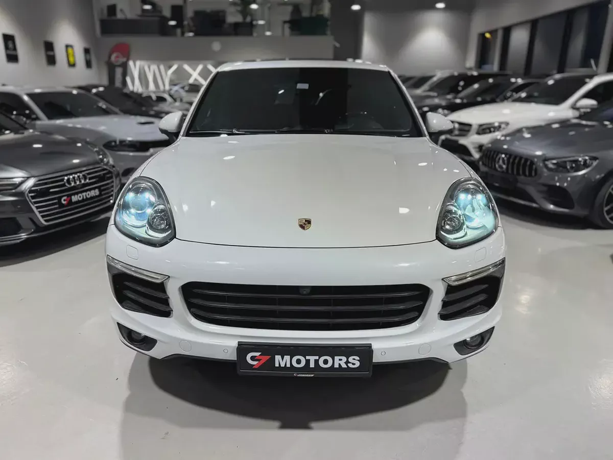 Porsche Cayenne S | 2016 | GCC Specs | Excellent Condition.-2-2