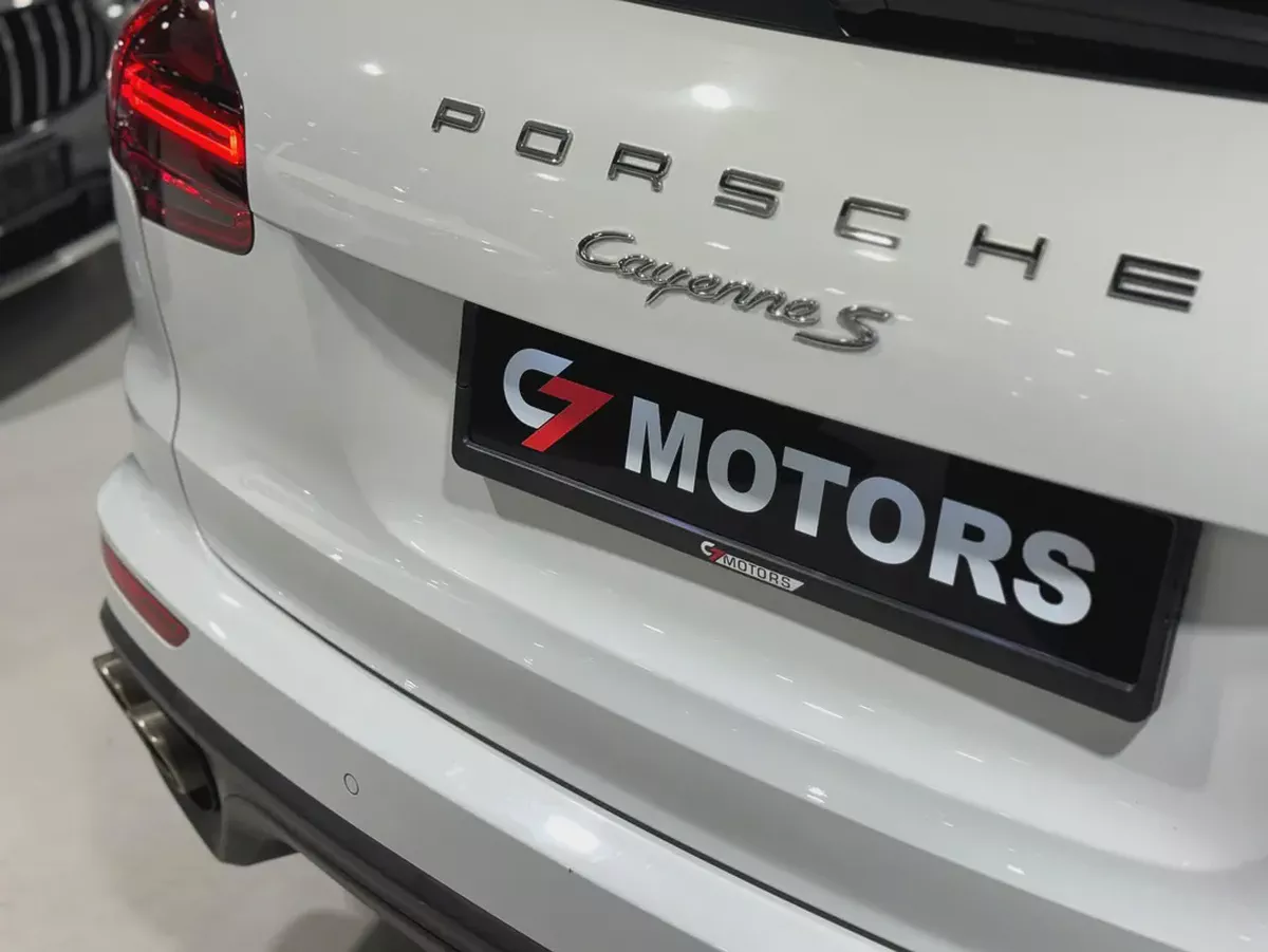 Porsche Cayenne S | 2016 | GCC Specs | Excellent Condition.-3-3