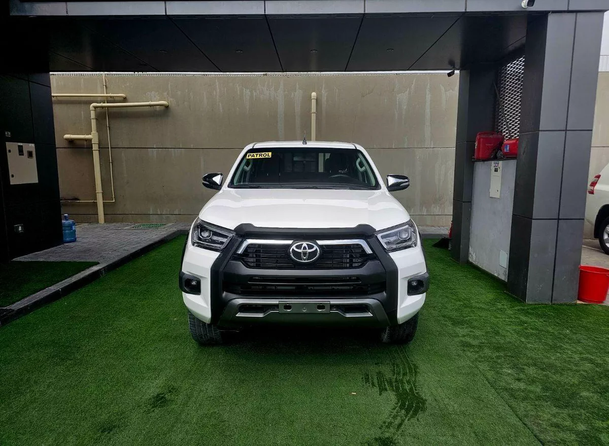 Toyota Hilux GLX SR5 PATROL/ AUTOMATIC/ AUTO WINDOWS/ WIDE BODY/ LOW MILEAGE-1-0