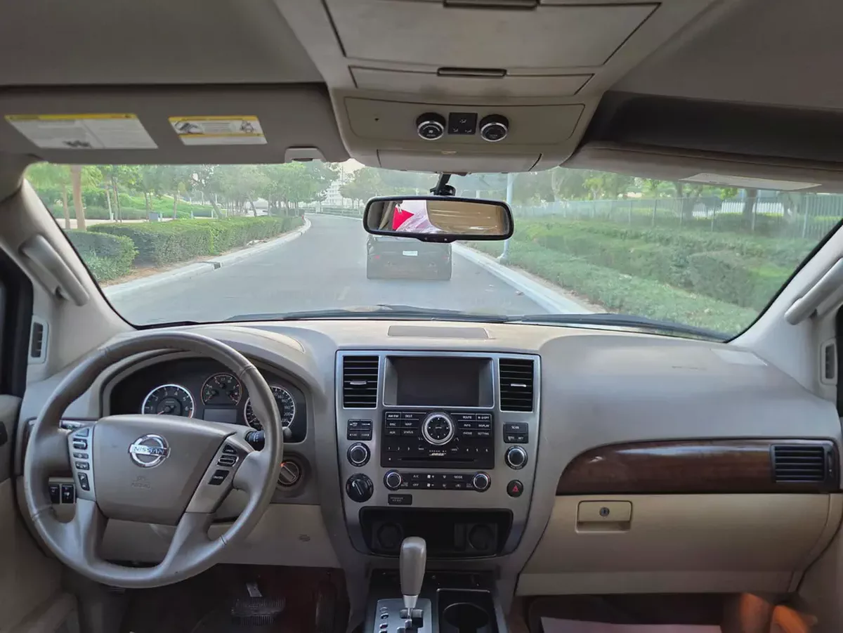 2015 Nissan Armada LE GCC Specs-6-6