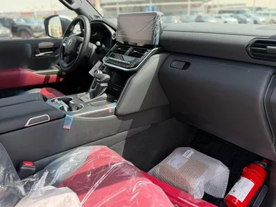Toyota Land Cruiser VXR TOYOTA LANDCRUISER LC300 VXR INSIDE BURGUNDY 2026 AL FUTTAIM SPECS-11