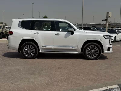 Toyota Land Cruiser VXR TOYOTA LANDCRUISER LC300 VXR INSIDE BURGUNDY 2026 AL FUTTAIM SPECS-15